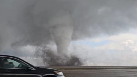 Stong tornado in Lincoln, Nebraska!