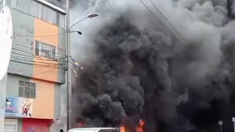 Voraz incendio en el sur de Bogotá