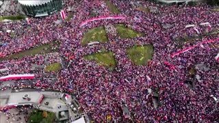 Thousands rally in Poland's Warsaw ahead of election