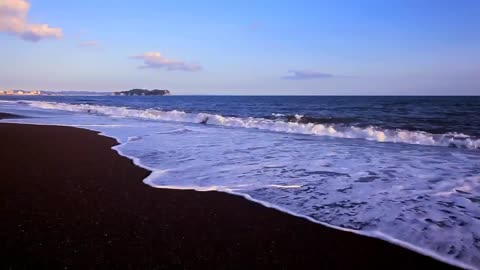 Calm Sea and Soothing Ocean Waves Scene and Sounds