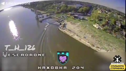 🚁 Ukraine Russia War | Daring Ukrainian FPV Quad Pilot Strikes Russian Boat | RCF