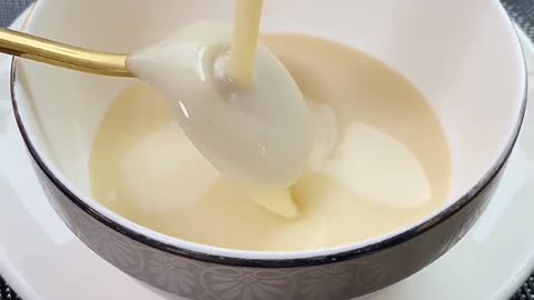 Don't buy soybean milk outside, teach you to make it at home