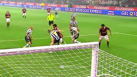 The Day Ronaldinho Became a Milan Legend