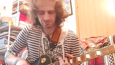 its a les paul ripoff, a STAGG guitar, Marsupial approved, and its a fine PAL + acoustic songs vlog