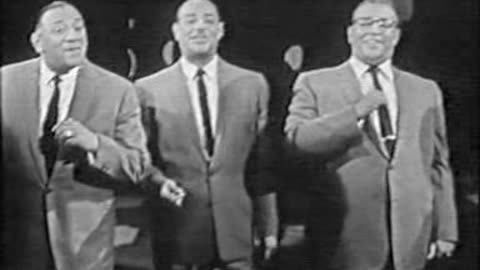 Mills Brothers - I Believe In Santa Claus = Nat King Cole 1957