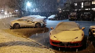 Cars Andar the snow
