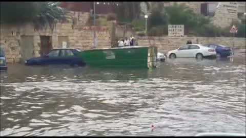 Heavy rain causes flooding in Jerusalem