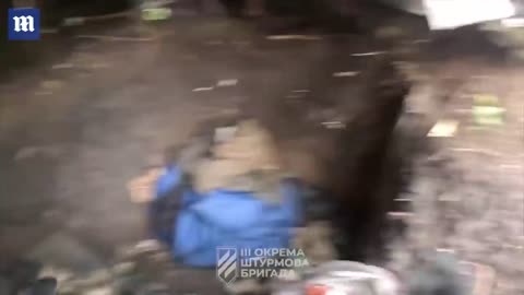 Ukraine battalion attack Russian trench and take Russian soldiers prisoner