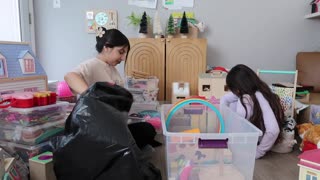 Decluttering + Organizing the Kids' Toys