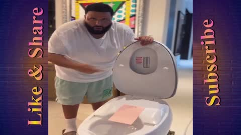 Drake gifted DJ Khaled a toilet 😂😂😂😂😂 Watch Til The End 🙄🙄