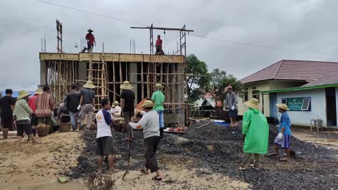 Gotong royong pembangunan gedung Madrasah