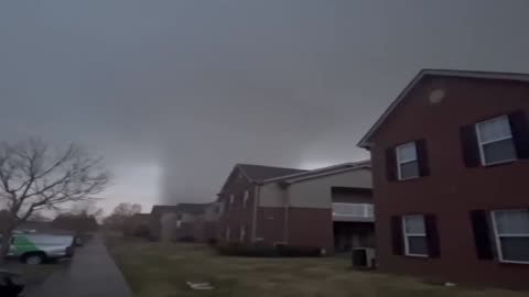 America just got devastated! Hundreds of roofs and cars were blown off by tornado in Tennessee today