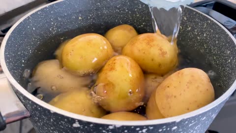 Better than fried potatoes! Healthy, crispy, easy and very tasty recipe