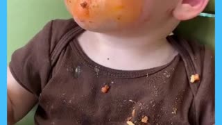 So funny, baby eating food – the funniest, most satisfying video you'll watch