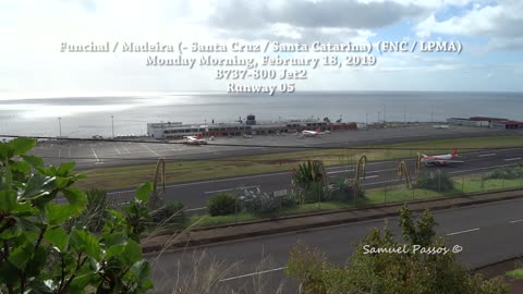 B737-800 Crazy PositiveNegative Windshear Strong Wind Madeira