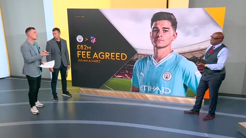 The Transfer Show REACTS to Julian Alvarez's massive move from Man City 😲