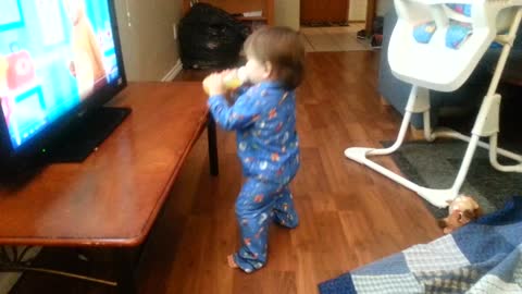 Baby spins and dances with five little monkeys