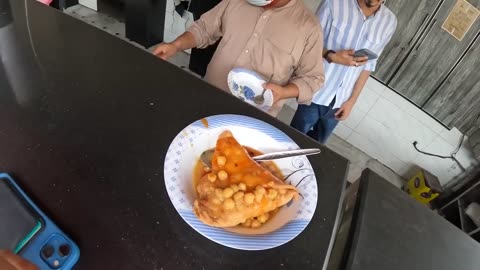 "Pakistan's $1 Street Food Extravaganza"