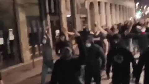 French nationalists in the streets of Lyon are ready to fight protesters internet down