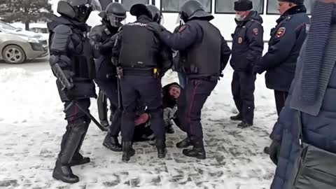 More than 4,300 detained at anti-war protests in Russia