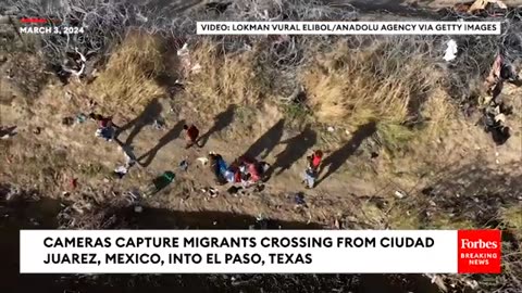 Migrants Crossing From Ciudad Juarez, Mexico, Into El Paso, Texas