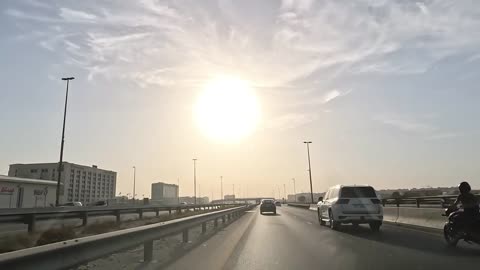 Skyscraper Safari: Navigating Dubai's Towering Landmarks by Car