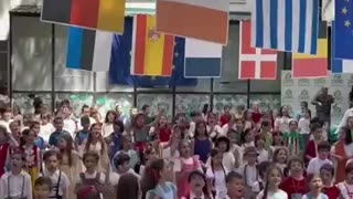 Georgian schoolchildren sing Ukrainian national anthem - spring 2023