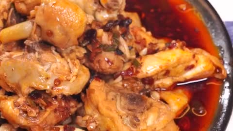 Old godmother's steamed chicken thighs are simple and delicious