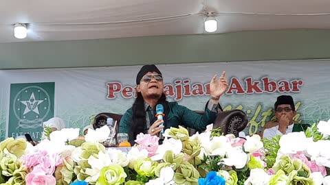 Pelantikan PC. Fatayat NU & Pengajian Gus Miftah di Kab. Sekadau