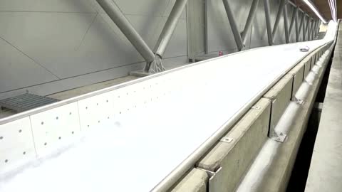Germany's Olympic bobsleigh team use BMW simulator