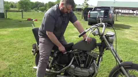 Can I Get this old Barn Find Harley Davidson Running