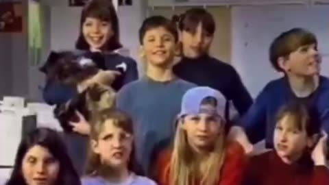 Kids discuss the internet 25 years ago: old internet ads