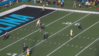 Love delivers 21-yard TD pass to Wicks via ad-libbed route switch