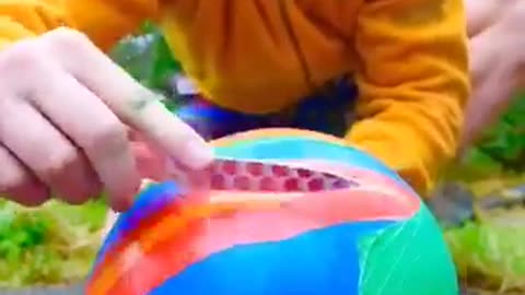 Multilayer baloon viral video