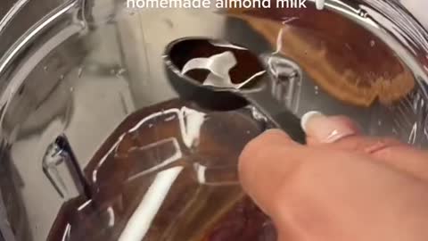 🥛🤍🥛 #almondmilk_.mp4