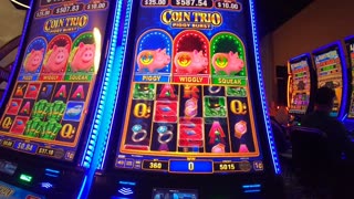 Coin Trio Piggy Burst Slot Machine Play Bonuses Free Games jackpots!