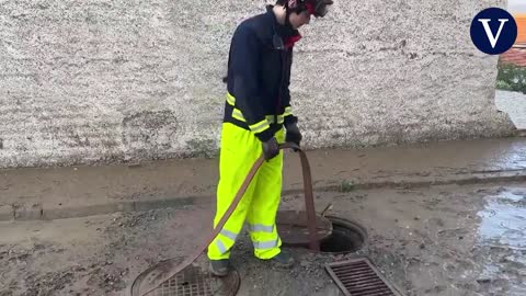 Una fuerte tormenta derriba árboles, inunda comercios y cancela trenes en Ciempozuelos