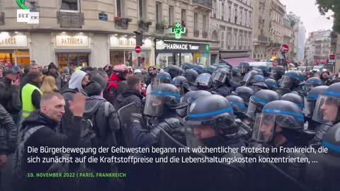 Heftige Zusammenstöße mit der Polizei – Gelbwesten feiern vierten Geburtstag in Paris