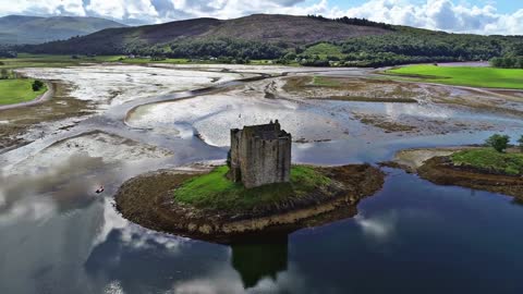 BEAUTIFUL SCOTLAND (Highlands / Isle of Skye) AERIAL DRONE 4K VIDEO