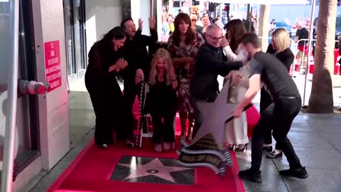 Christina Applegate gives emotional Walk of Fame speech