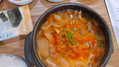 Korean stew in an earthen bowl