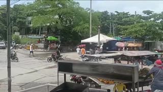 Video: Jóvenes se enfrentan a cuchillo en vía pública de Cartagena