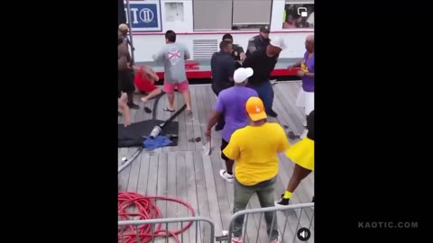 Montgomery Alabama Riverboat brawl (all angles)