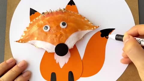 Make a fox animal from crab shells