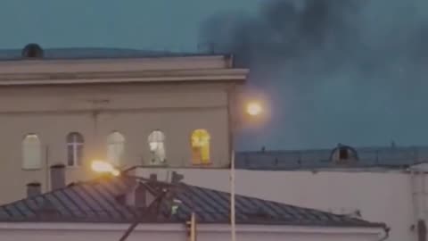 Ministry of Defense Building on fire because of a Tea Kettle official explanation