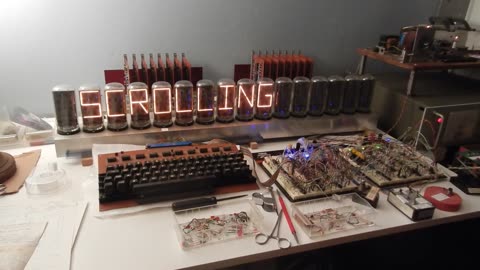 16 B-7971 Burroughs Nixie Tubes scrolling stored text.