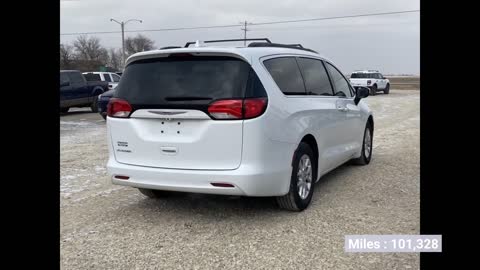 Review: Used 2020 Chrysler Voyager LXi