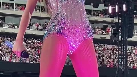 Taylor Swift - Cruel Summer LIVE at The Eras Tour 5-27-2024 #taylorswift #tstheerastour