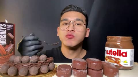 ASMR CHOCOLATE CAKE ICECREAM MAGNUM TICO NUTELLA MUKBANG EATING SOUNDS Chocolate ice cream cake