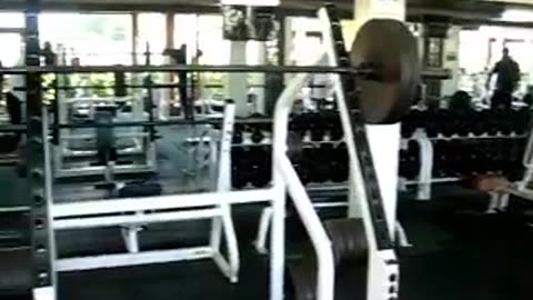 Squating 405 lbs is overrated: Old School Leg Workout